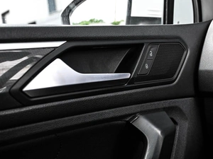 Внедорожник Volkswagen Tiguan 2019 года, 2777000 рублей, Кирилловка