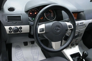 Хетчбэк Opel Astra 2008 года, 638000 рублей, Солонцы