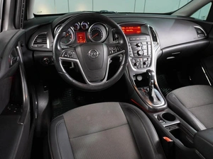 Хетчбэк Opel Astra 2011 года, 829000 рублей, Воронеж