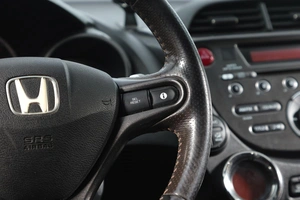 Хетчбэк Honda Jazz 2011 года, 899000 рублей, Новосибирск