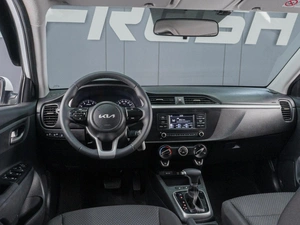 Седан Kia Rio 2021 года, 1229000 рублей, Сургут
