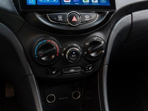 Седан Hyundai Solaris 2013 года, 997000 рублей, Краснодар