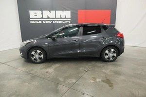 Хэтчбек Kia Ceed 2012 года, 1045000 рублей, Курск