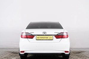 Седан Toyota Camry 2016 года, 1899000 рублей, Красноярск