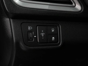 Седан Hyundai Solaris 2019 года, 1487000 рублей, Воронеж