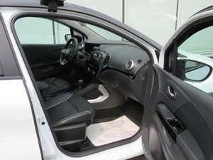 Внедорожник Renault Kaptur 2021 года, 1760000 рублей, Брянск