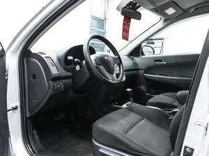 Хетчбэк Hyundai i30 2011 года, 850000 рублей, Красноярск