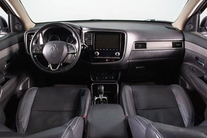 Внедорожник Mitsubishi Outlander 2020 года, 2339000 рублей, Сургут