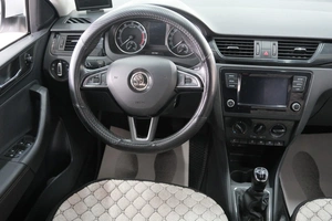 Лифтбек Skoda Rapid 2017 года, 1219000 рублей, Омск