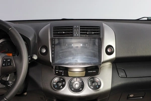 Внедорожник Toyota RAV4 2012 года, 2099000 рублей, Новосибирск