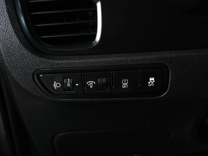 Хетчбэк Kia Rio X-Line 2018 года, 1399000 рублей, Аксай