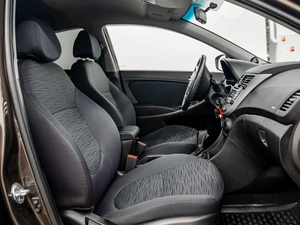 Седан Hyundai Solaris 2016 года, 1240000 рублей, Красноярск