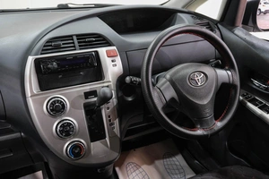 Хетчбэк Toyota Ractis 2009 года, 699000 рублей, Новокузнецк