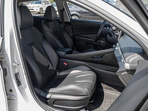 Седан Hyundai Elantra 2023 года, 2150000 рублей, Краснодар