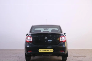 Седан Renault Logan 2016 года, 689000 рублей, Омск