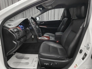 Седан Toyota Camry 2014 года, 1780000 рублей, Красноярск