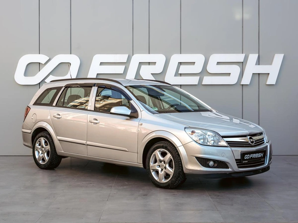 Универсал Opel Astra 2008 года, 560000 рублей, Краснодар