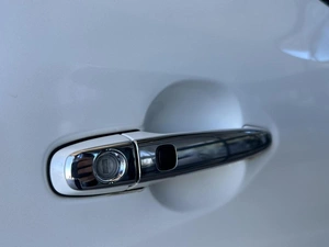 Минивэн Toyota Vellfire 2010 года, 2190000 рублей, Уфа