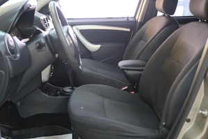 Внедорожник Nissan Terrano 2014 года, 999000 рублей, Омск