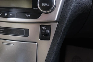 Седан Toyota Avensis 2012 года, 1529000 рублей, Новокузнецк