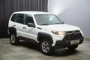 Внедорожник ВАЗ (LADA) Niva Travel 2021 года, 900000 рублей, Красноярск