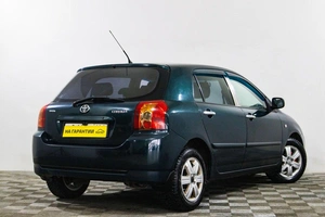 Хетчбэк Toyota Corolla 2005 года, 589000 рублей, Сургут
