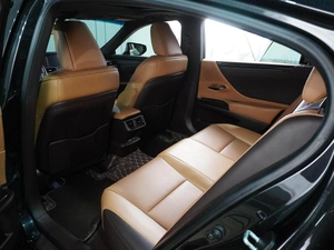 Седан Lexus ES 2018 года, 4399000 рублей, Воронеж