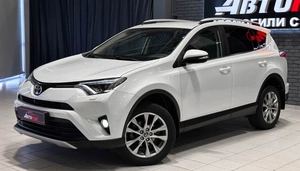 Внедорожник Toyota RAV4 2017 года, 2597000 рублей, Красноярск