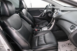 Седан Hyundai Avante 2011 года, 949000 рублей, Красноярск