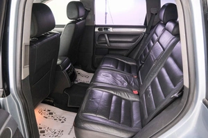 Внедорожник Volkswagen Touareg 2006 года, 899000 рублей, Красноярск