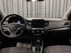 Седан Hyundai Solaris 2021 года, 1349000 рублей, Красноярск