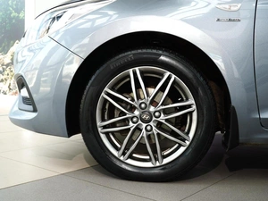 Седан Hyundai Solaris 2019 года, 1530111 рублей, Тверь