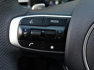 Седан Kia K5 2025 года, 3299000 рублей, Саратов