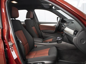 Внедорожник BMW X1 2011 года, 1170000 рублей, Омск
