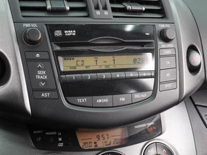 Внедорожник Toyota RAV4 2010 года, 1399000 рублей, Воронеж