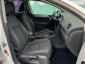Хетчбэк Volkswagen Golf 2011 года, 799000 рублей, Кропоткин