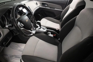 Седан Chevrolet Cruze 2012 года, 899000 рублей, Оренбург