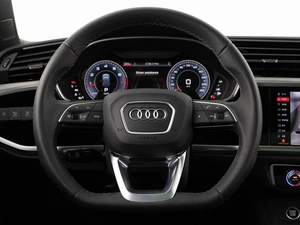Внедорожник Audi Q3 2025 года, 4949050 рублей, Москва