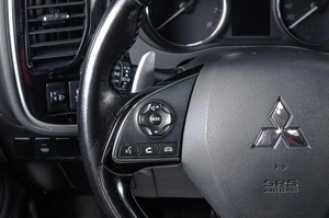 Внедорожник Mitsubishi Outlander 2016 года, 2049000 рублей, Челябинск