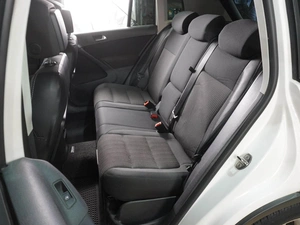 Внедорожник Volkswagen Tiguan 2012 года, 1099000 рублей, Воронеж