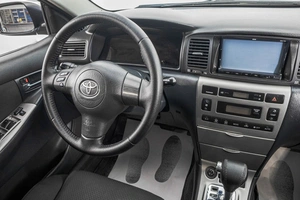 Седан Toyota Corolla 2006 года, 749000 рублей, Барнаул