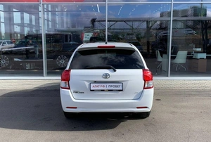 Универсал Toyota Corolla Fielder 2012 года, 1090000 рублей, Солонцы