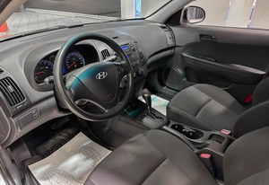 Хетчбэк Hyundai i30 2010 года, 650000 рублей, Красноярск