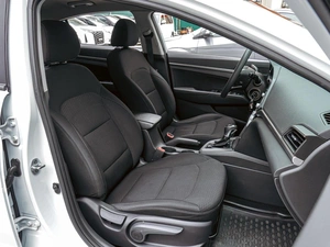 Седан Hyundai Elantra 2019 года, 1290000 рублей, Краснодар