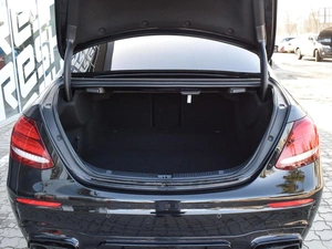 Седан Mercedes-benz E-класс 2019 года, 3300000 рублей, Краснодар