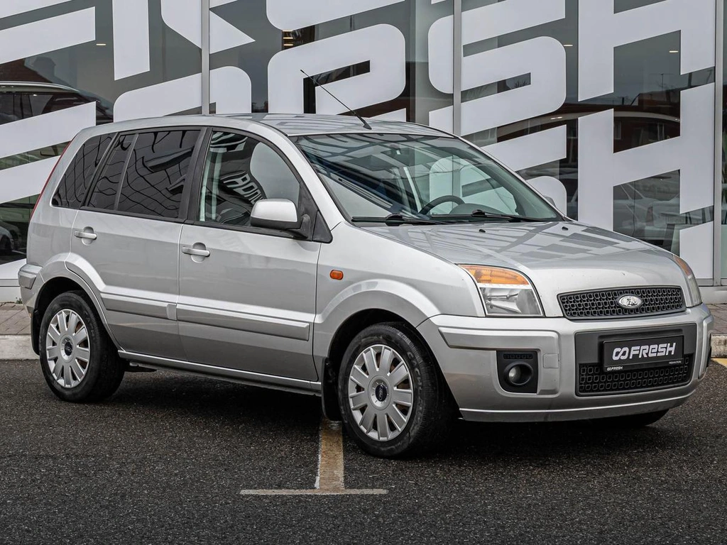 Хетчбэк Ford Fusion 2009 года, 538000 рублей, Краснодар