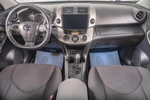 Внедорожник Toyota RAV4 2010 года, 1529000 рублей, Томск