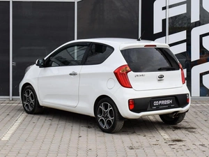 Хетчбэк Kia Picanto 2011 года, 845000 рублей, Краснодар