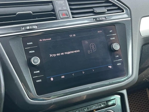 Внедорожник Volkswagen Tiguan 2018 года, 2699000 рублей, Ижевск
