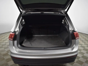 Внедорожник Volkswagen Tiguan 2019 года, 1974900 рублей, Казань